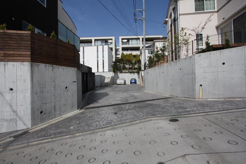 Local photos, including front road. Local (March 2013) Shooting