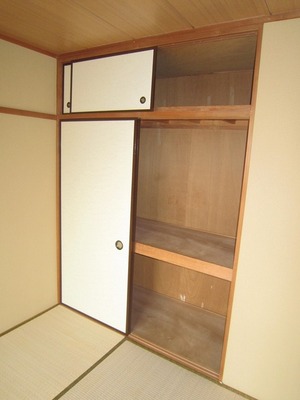 Receipt. Plenty of storage space