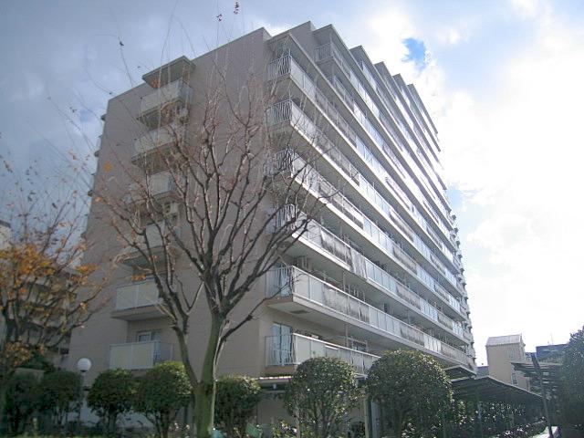 Local appearance photo. Total units 295 units of the big community!