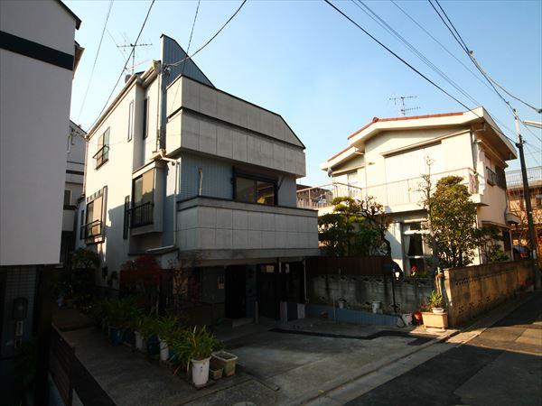 Local land photo. Yes quality goods