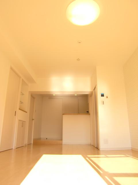 Living. LDK15 Pledge Jewels full renovated of very clean rooms.