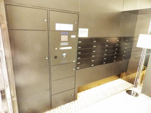 Other common areas. Courier BOX ・ Set post