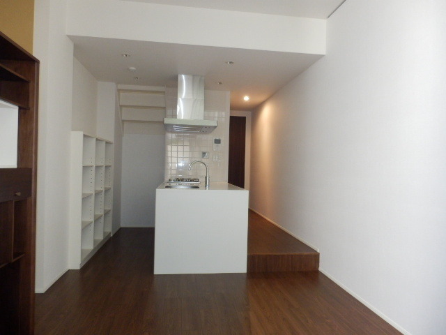 Living and room. We are living the spread