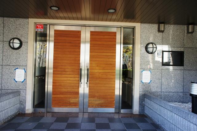 Entrance. local 2013 December shooting