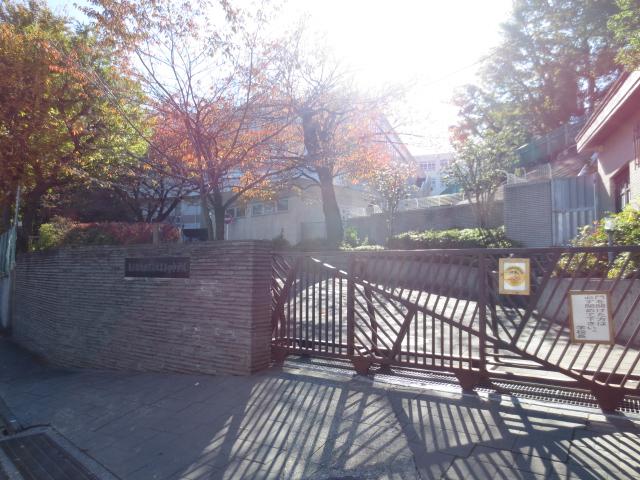 Junior high school. Municipal Omori 1100m until the fourth junior high school