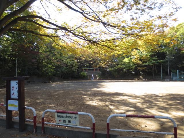 park. 1000m to Daimonji park
