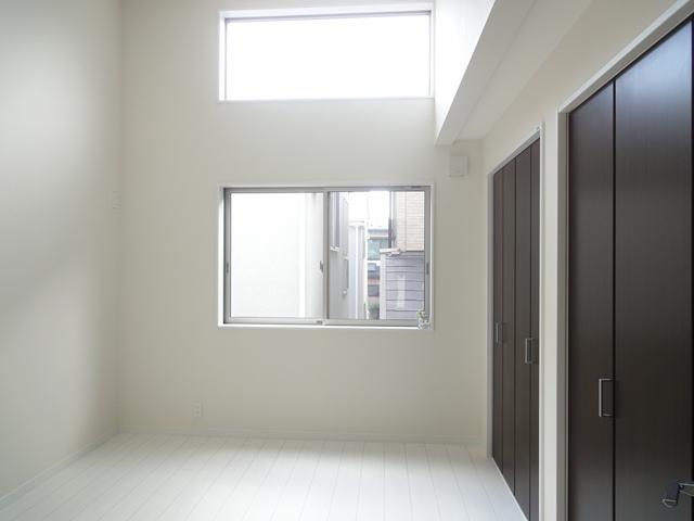 Same specifications photos (Other introspection)