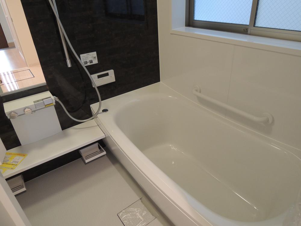 Bathroom. Indoor (12 May 2013) Shooting