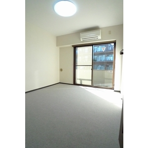 Bath. Bus: with bathroom drying function