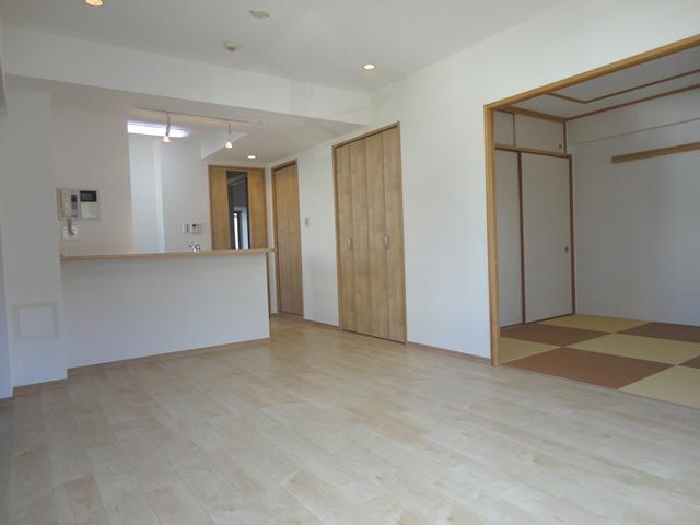 Living. Indoor (12 May 2013) shooting all rooms flooring Chokawa