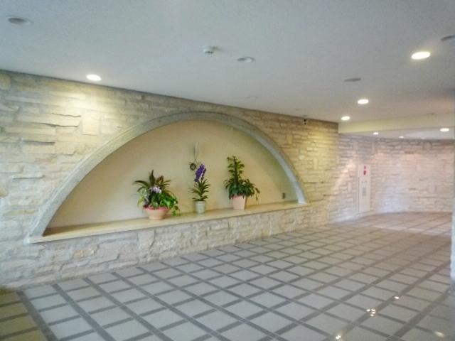 Entrance. Entrance hall
