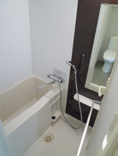 Bath. With reheating function