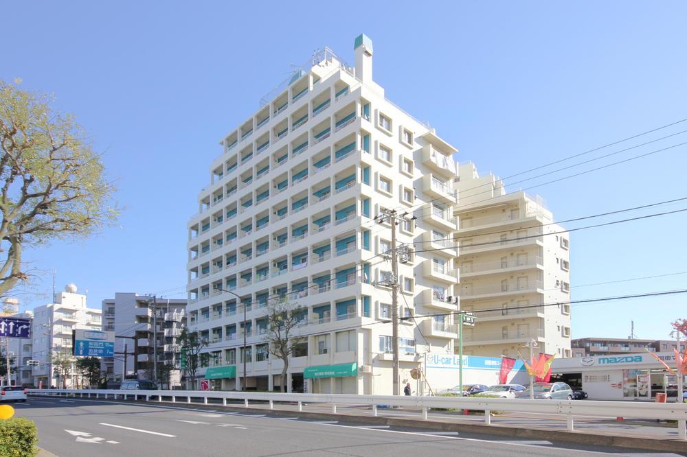 Local appearance photo