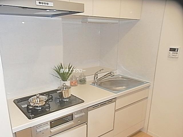 Kitchen. System kitchen new exchange already