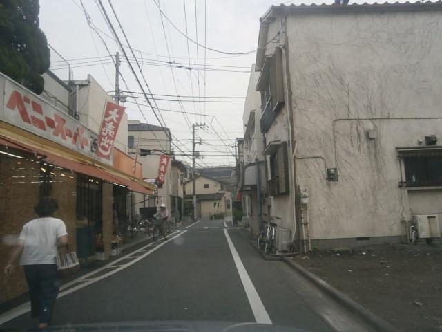 Local photos, including front road. Site (July 30, 2013) Shooting