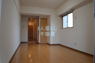 Other. Room with a different same apartment