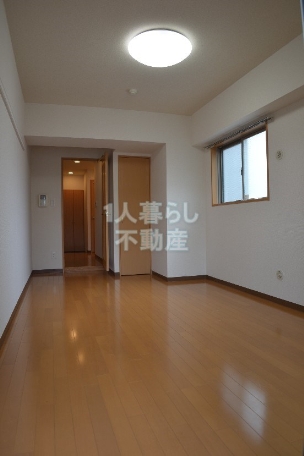 Other. Room with a different same apartment