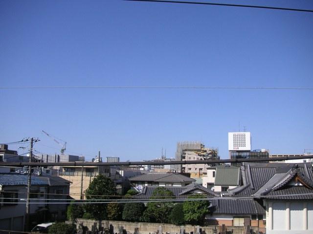 View photos from the dwelling unit. View from the site (October 2013) Shooting