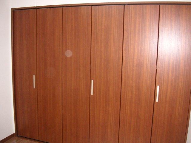 Non-living room. Indoor (11 May 2013) Shooting