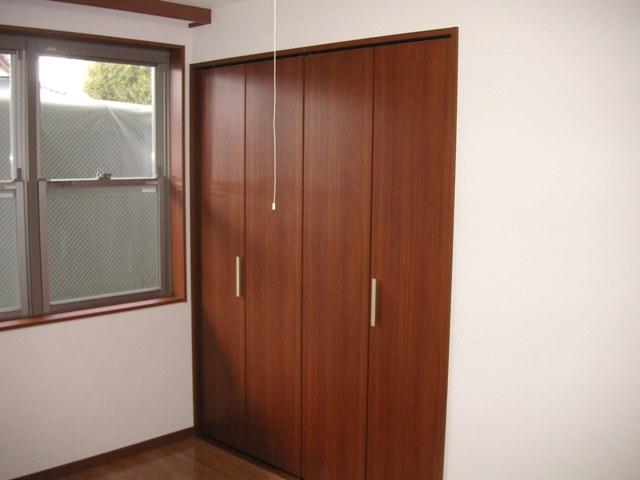 Non-living room. Indoor (11 May 2013) Shooting