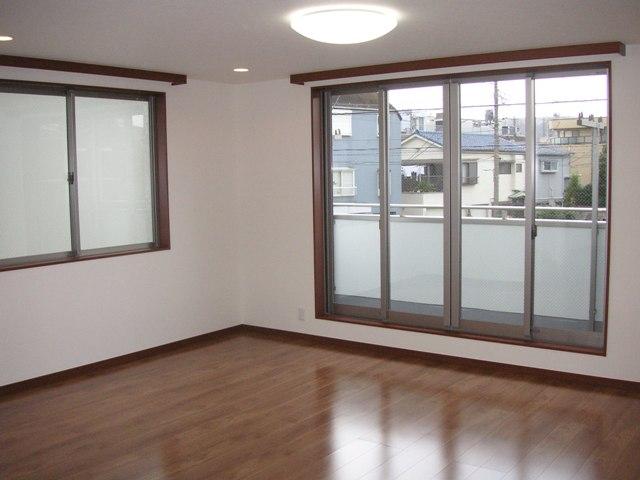 Living. Indoor (11 May 2013) Shooting