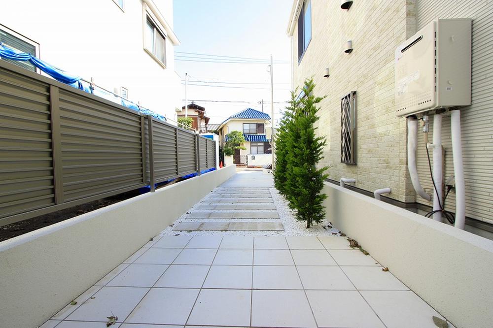 Other local. Stylish structure of passage portion tiled B Building.