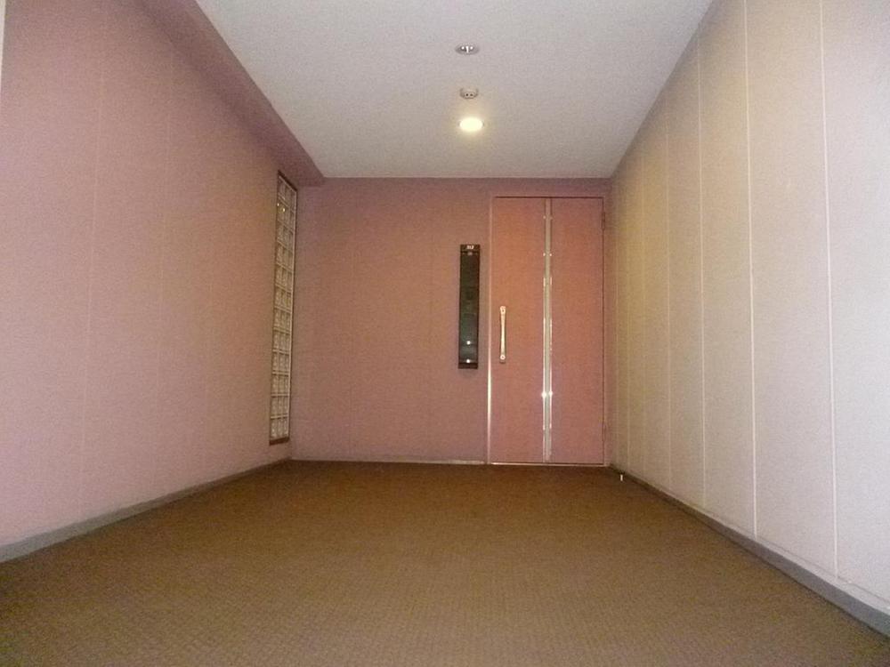 Other common areas. Common areas Private Court