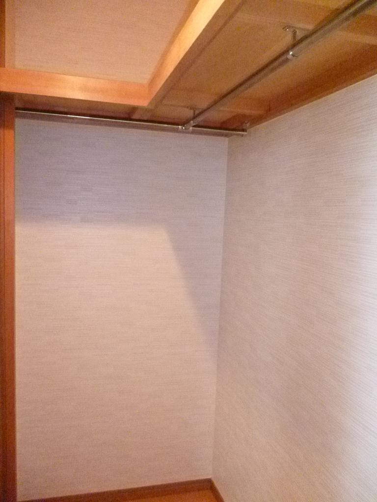 Receipt. Indoor (12 May 2013) Shooting Walk-in closet