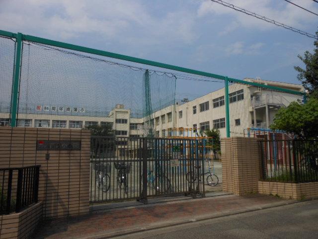 Primary school. Minamikaba elementary school