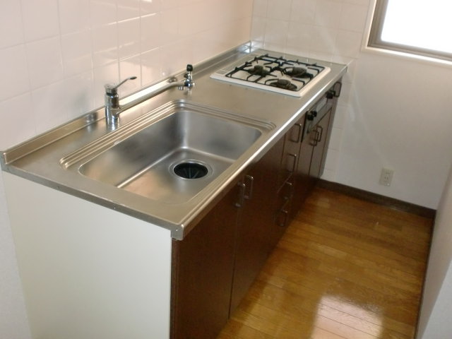 Kitchen. Separate reference photograph