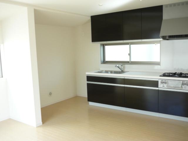 Same specifications photo (kitchen)