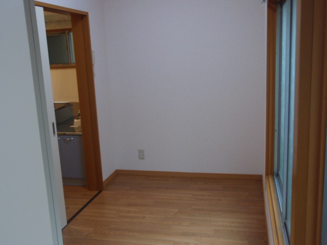 Living and room. Western-style 3 Pledge