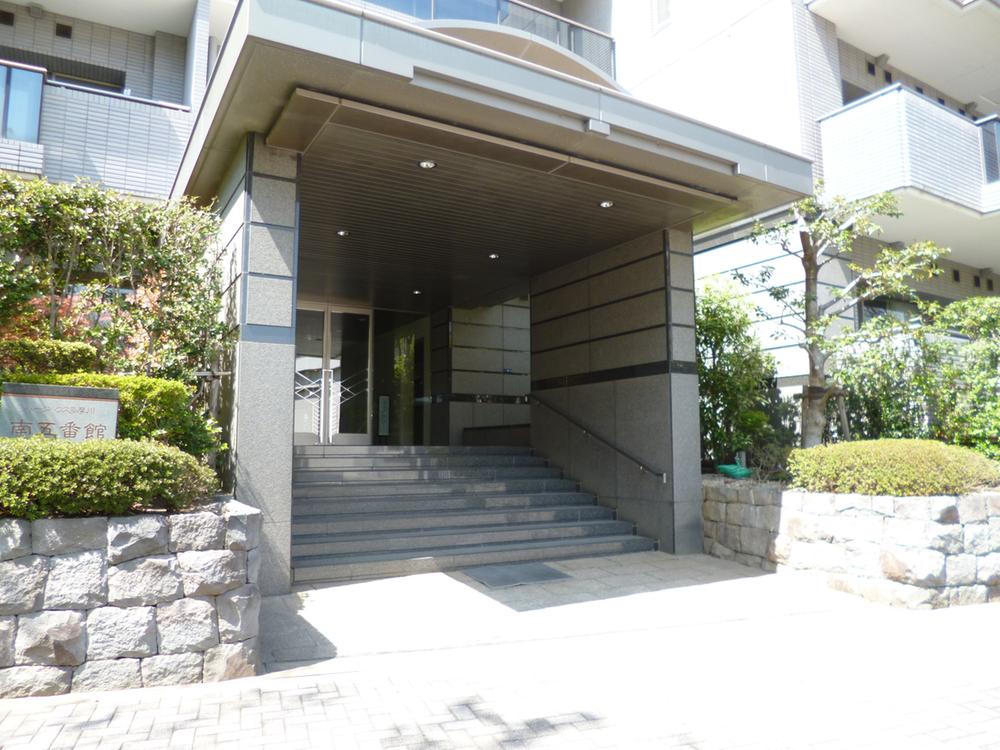 Local appearance photo. Local (04 May 2013) Shooting