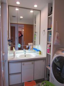 Wash basin, toilet. Indoor (12 May 2013) Shooting ※ Consumer electronics, Furniture, etc. are not included in the sale price.