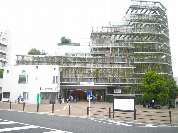 Hospital. Tokyu Corporation (Corporation) 533m to Tokyu Hospital (Hospital)