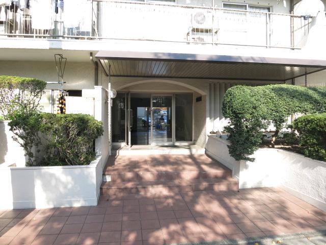 Entrance. Shared part repair work will begin from 2013 December 19,.