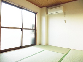 Living and room. Japanese-style day is warm