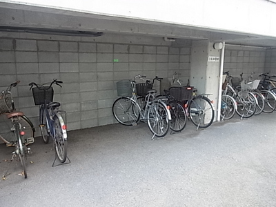 Other common areas. Bicycle Covered ・ Moped also bicycle-friendly (with additional cost)