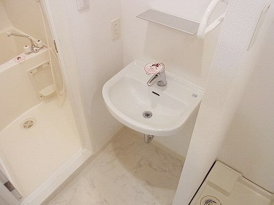 Washroom. Washbasin independent