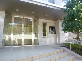 Building appearance. auto lock ・ Security camera security emphasis