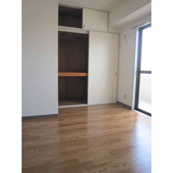 Living and room. Receipt