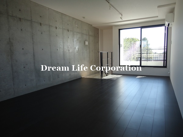 Other room space. ※ In fact the we use the photos in the same building may be different.