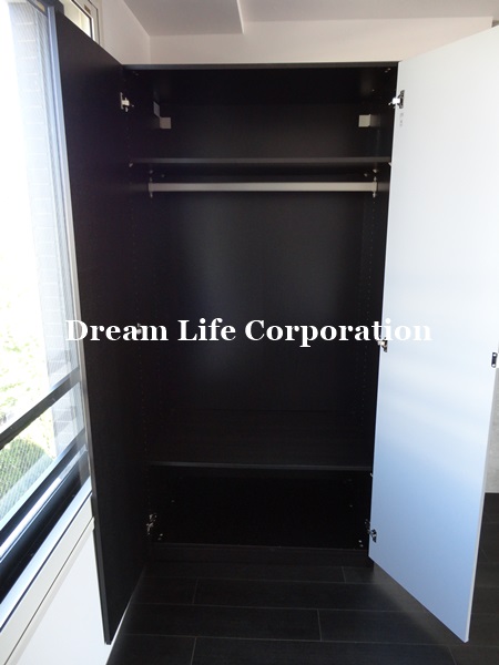 Receipt. ※ In fact the we use the photos in the same building may be different.