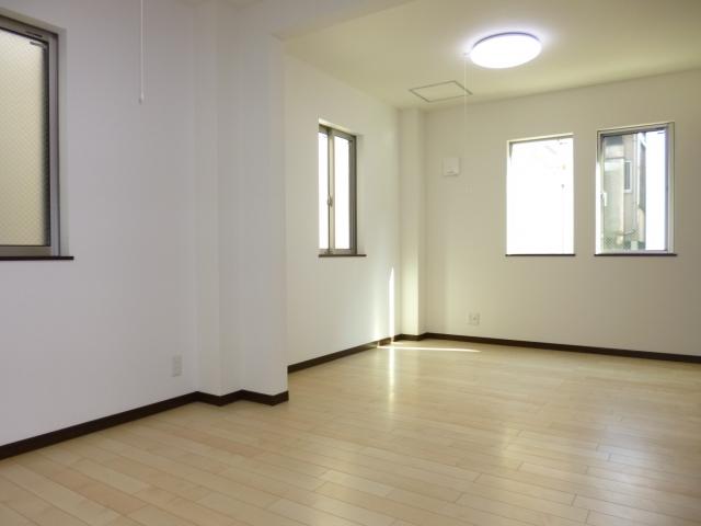 Non-living room. 1st floor ・ Western-style + storeroom