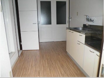 Kitchen. Two-burner stove