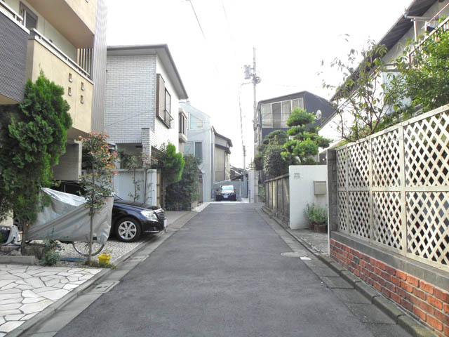 Other local. Frontal road