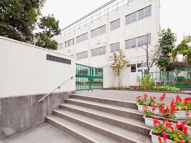 Primary school. 1200m to Setagaya Ward Akimasa Elementary School