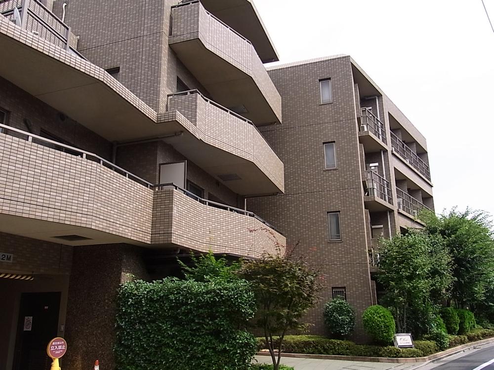 Local appearance photo. East appearance