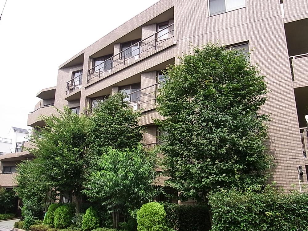 Local appearance photo. East appearance