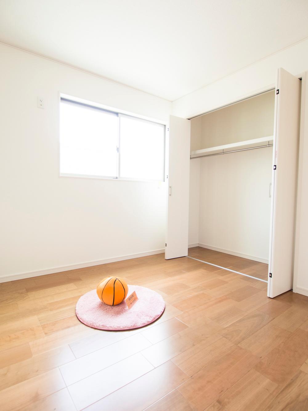 Non-living room. (May 2013) Shooting